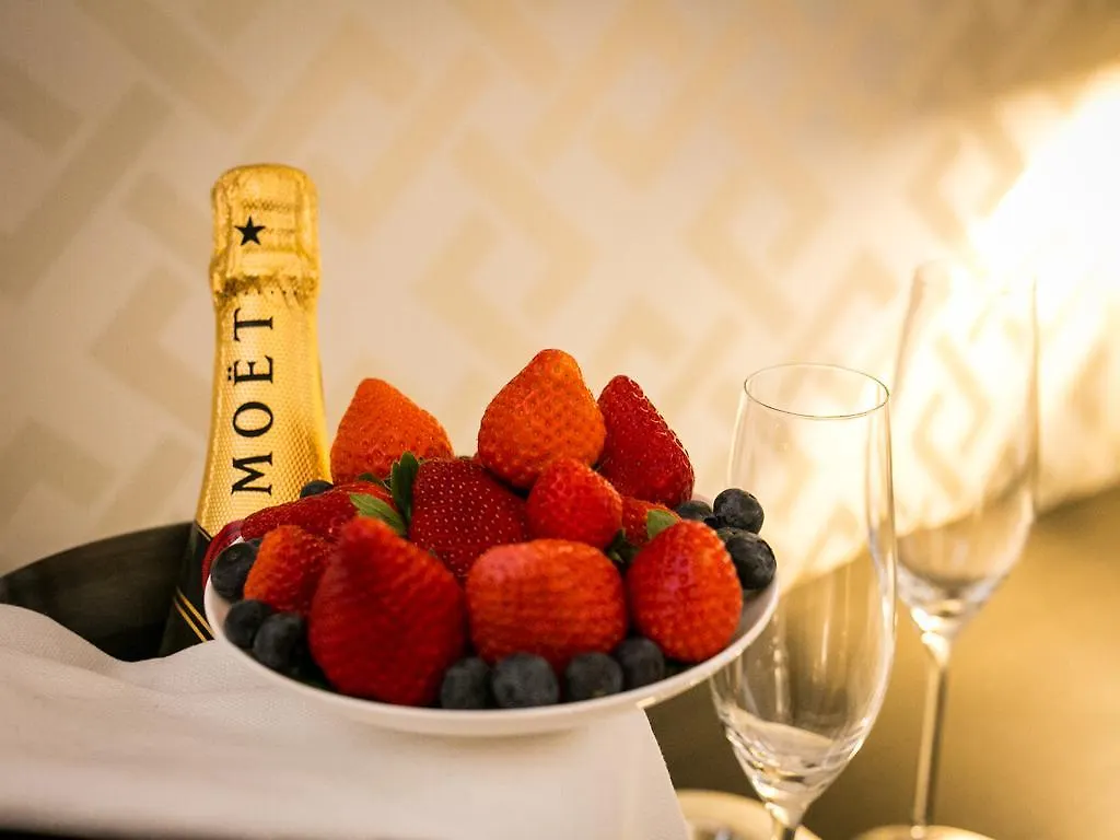 Minerva Relais Bed & Breakfast Roma 3*,