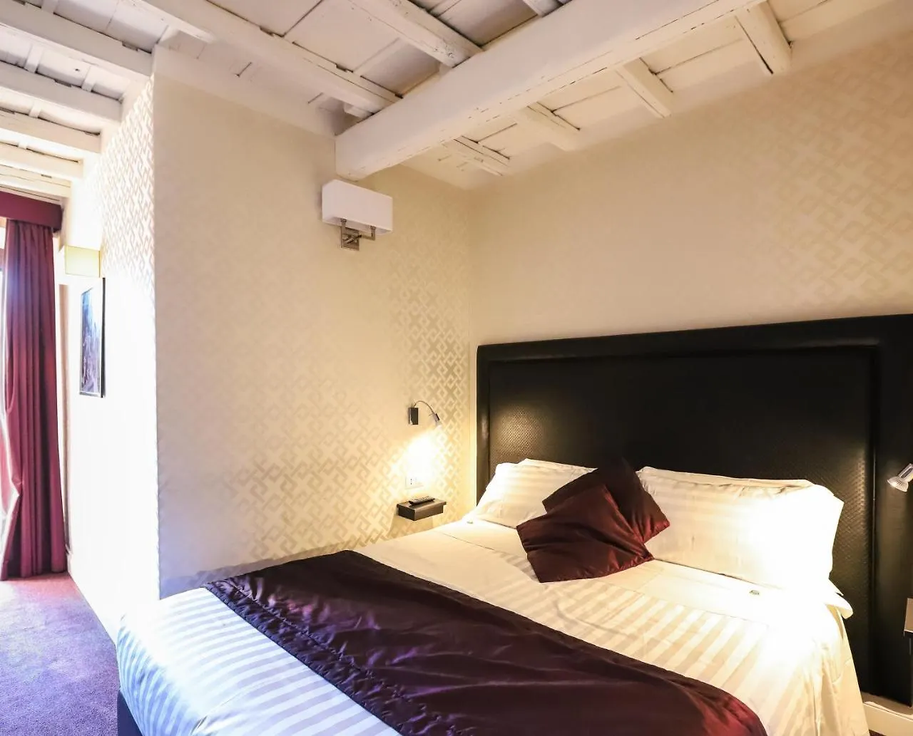 Minerva Relais Bed & Breakfast Roma 3*,